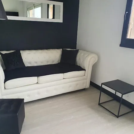 Superbe T2 Mezzanie, 200m Du Village Naturiste, Clim, Wifi, Piscine Appartement *