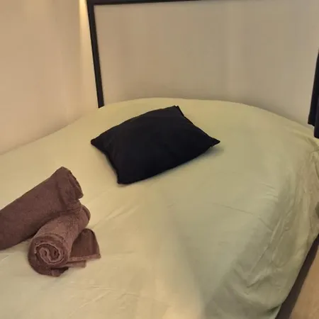 Superbe T2 Mezzanie, 200m Du Village Naturiste, Clim, Wifi, Piscine * Agde